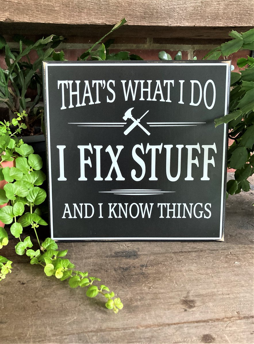 CountryWorkshp's tweet image. Check out That's What I Do I Fix Stuff #Dadgift #grandfathergift  #christmas2023 #thatswhatIknow #garagesign #workshopsign countryworkshop.net/products/thats…