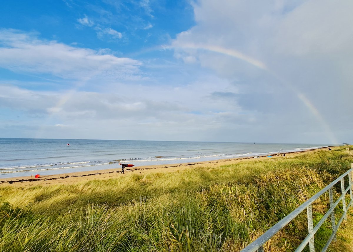 Courseulles-Sur-Mer / début Novembre 2023. #happydays !
#sunset #rainbow #wingfoil #neilpryde #pryde #fly #jpaustralia #xwing
#normandy #calvados #france