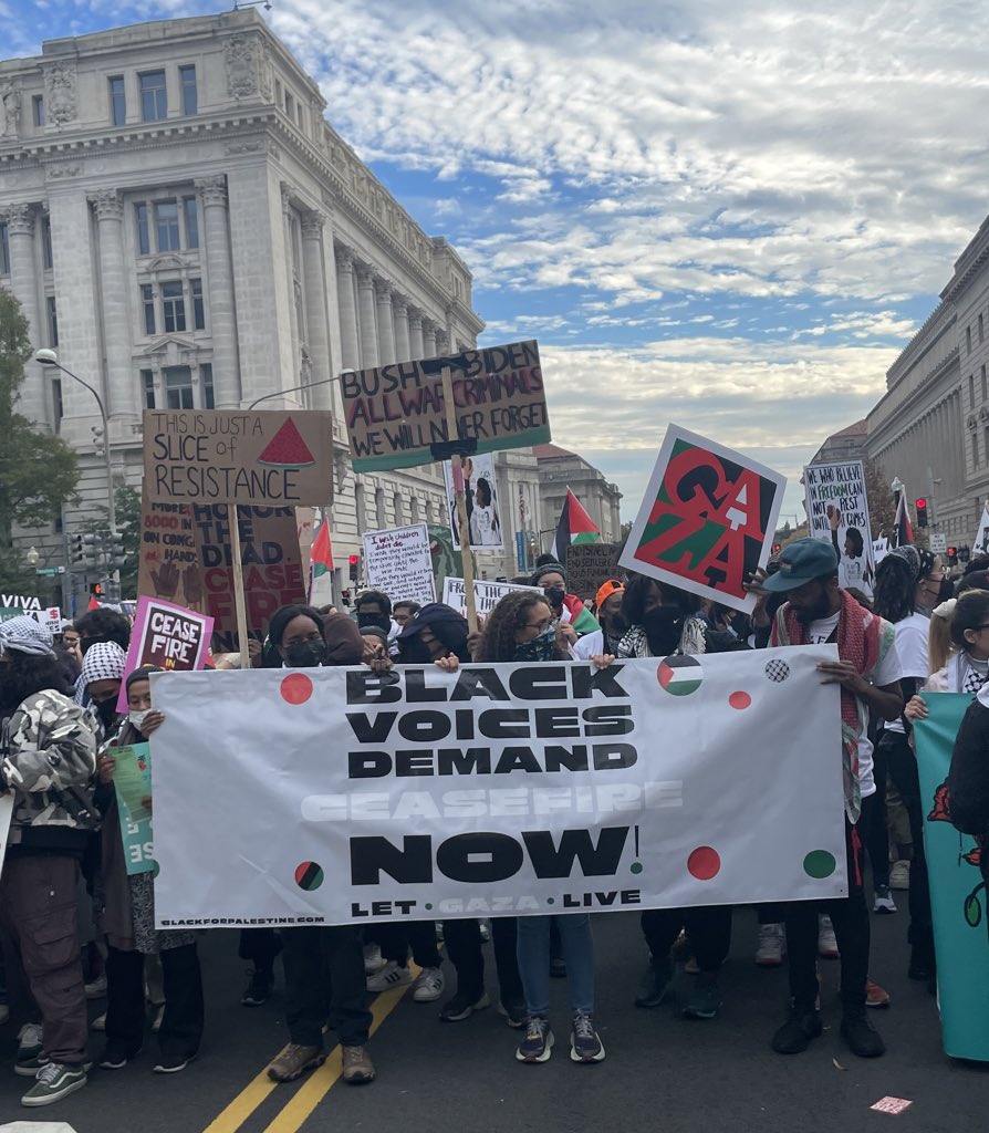 COUNTLESS BLACK VOICES DEMAND CEASEFIRE NOW 🇵🇸 Thank you to everyone who joined BLACK FOR PALESTINE! We stand united against imperialism, colonialism, racism and capitalism! We will NOT STOP We will NOT BE SILENT We will NOT STAND DOWN UNTIL PALESTINE IS FREE 🖤💚🤍❤️