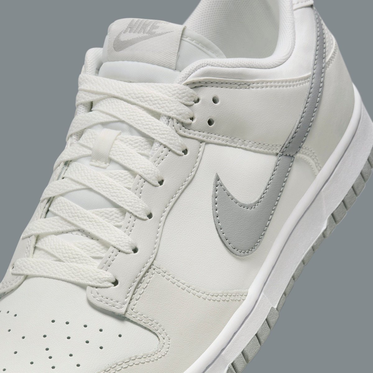 Official Look at a new Nike Dunk Low "Summit White/Smoke Grey" 🌪️