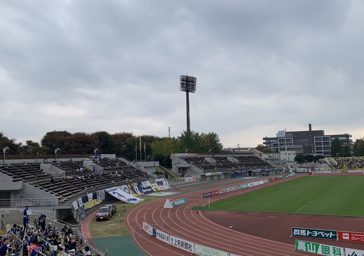 leontak4455's tweet photo. 今日もここから…٩( ᐛ )و⚽️🥅
ホーム最終戦です!
今シーズンの集大成… ジェフを簡単にはPO行かせないからなぁ🤣
#thespa #More_Aggressive #群馬にもっと笑顔を #ホーム最終戦 #群馬千葉 #新しい景色 #勝つのはザスパ https://t.co/WGEXLuq1e7