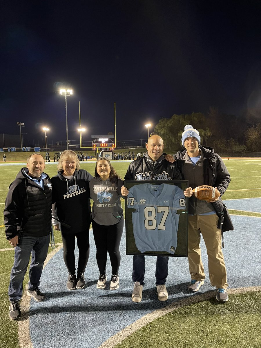 It was a privilege last night to honor our longtime director of student activities, Mr. Jimmy Sanabria who will be retiring at the end of the school year. He was presented with a jersey and signed football from our varsity football team!

Go Wildcats!
