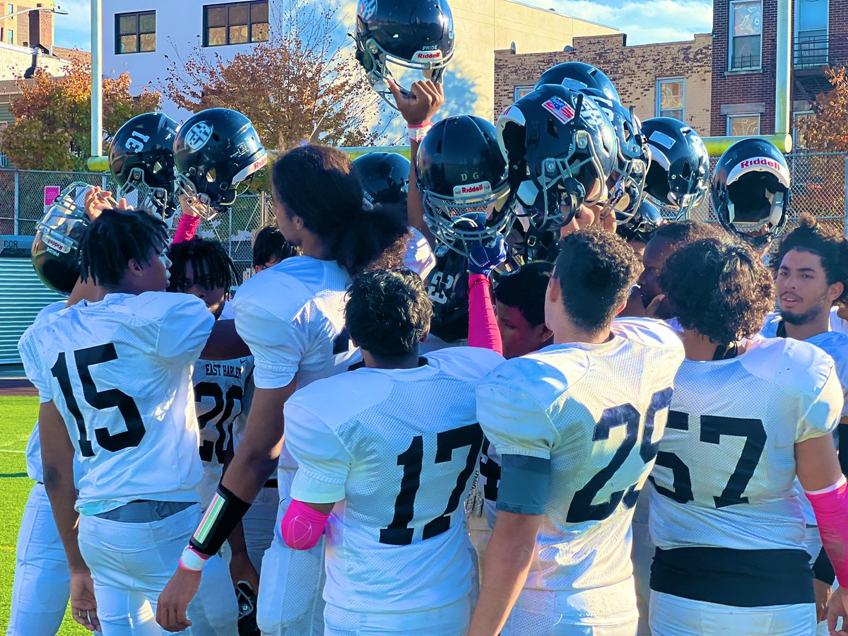 CommunityK2's tweet image. #parkeasths #cpehs #erhsnyc #mcsm 
#GoPride 🦁  #EastHarlem #Football 🏈 These guys played a wonderful season 6-1 Playoffs Bound 🙌🏽