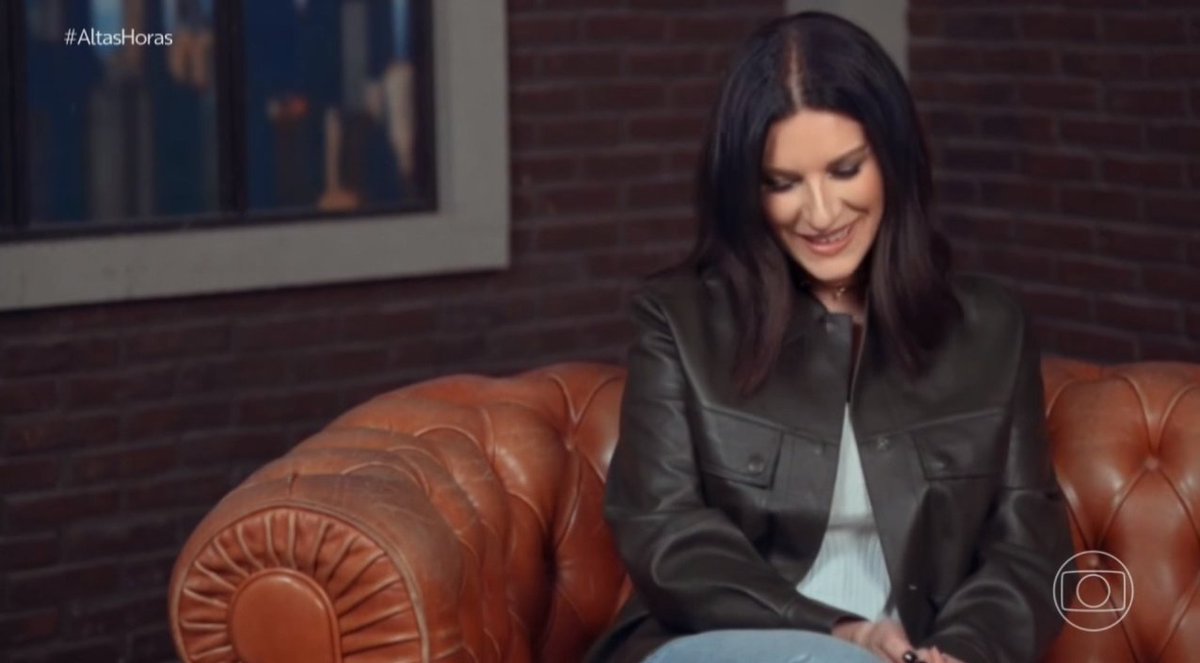 LPFCelmundocili's tweet photo. @LauraPausini  para #Altashora Entrevista con #Sergiño https://t.co/wx9cuT1jXe