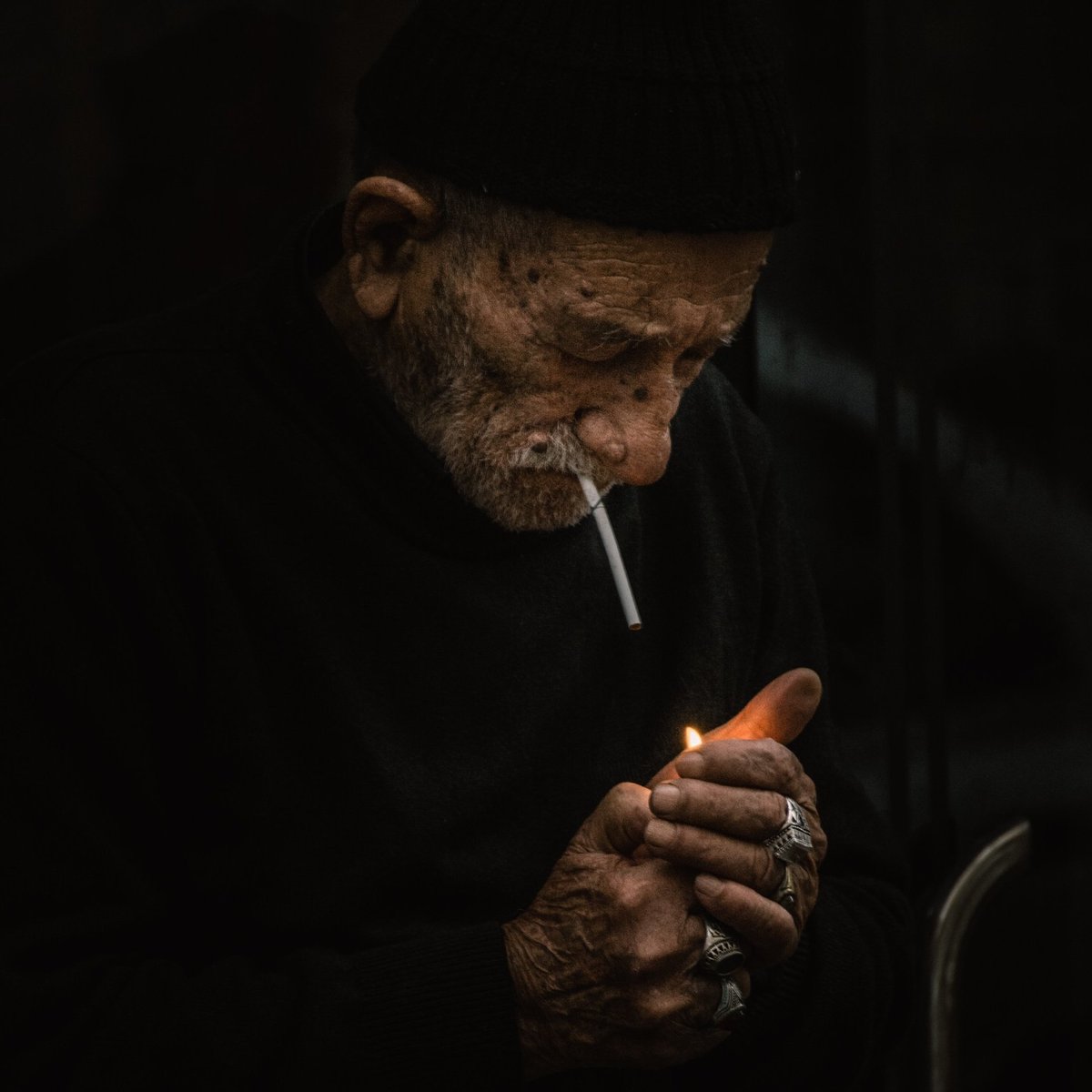 Tuhan, aku terima dengan ikhlas apa yang menimpa dan aku terima dalam hidupku saat ini.

Sedih senang, sehat sakit, hidup mati, semua ada dalam genggamanMu.

Aku pasrah akan terangkatnya segala kerumitan, yg aku tau atau tak tau, hanya kepadaMu 

#CelahAwan