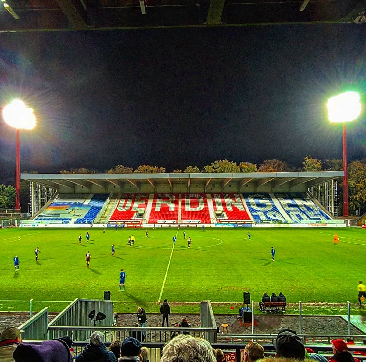 RubenWingerden's tweet photo. Grotenburg-Stadion in Krefeld. Wedstrijd in de Oberliga Niederrhein tussen KFC Uerdingen 05 en ETB Schwarz-Weiß Essen. #oberliga #groundhopping https://t.co/nOpeiCySJg