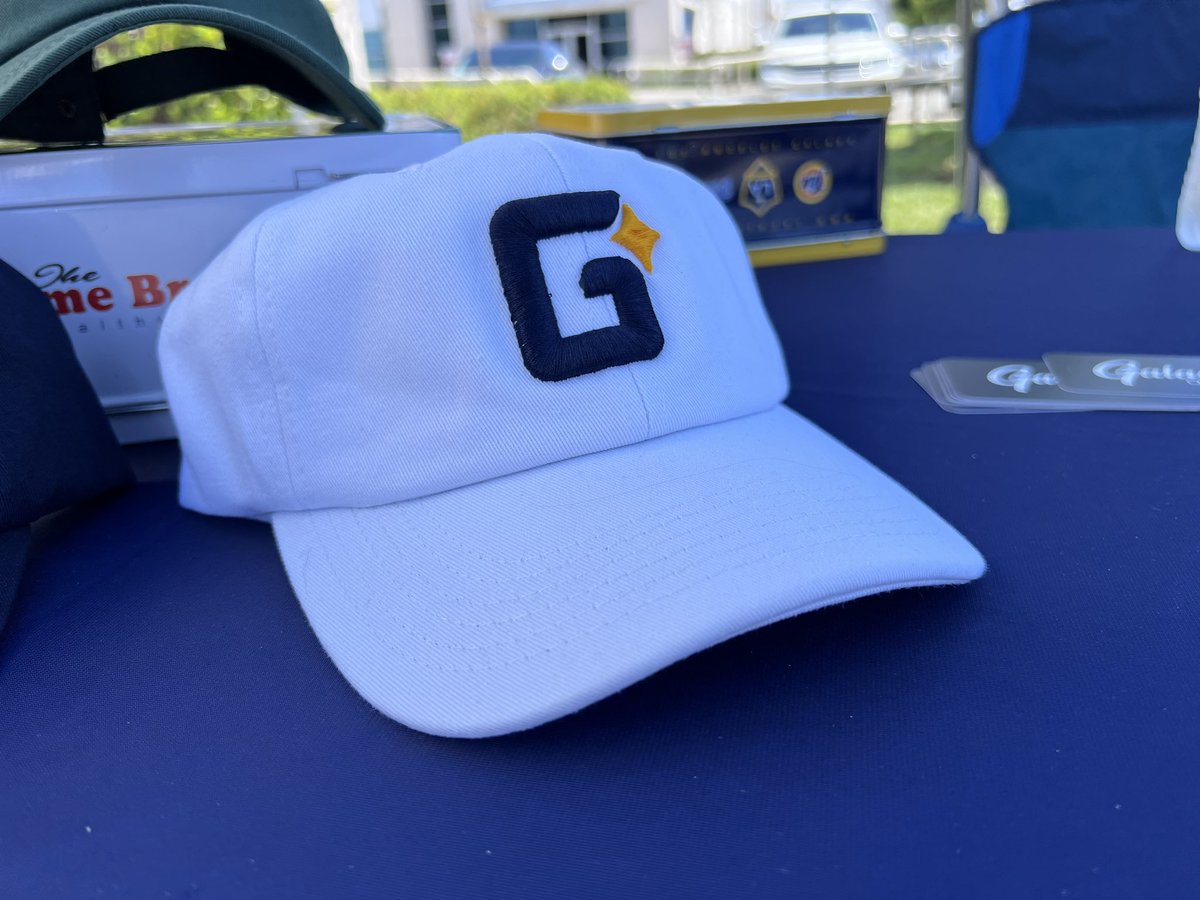 GOutpost1996's tweet photo. Limited stock of hats available! 
Stop by the store and pick one up today!
#LAGalaxy #soccer #mlssoccer #merch
https://t.co/zvCh7shrKb https://t.co/yPW9xUIRmQ