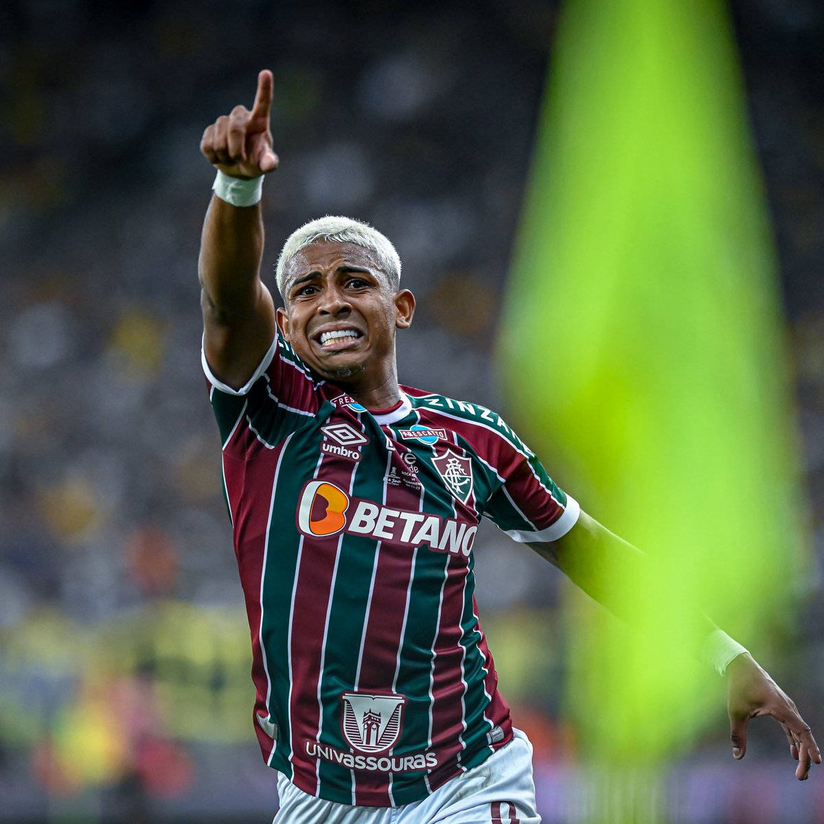 ✅Entrou aos 79'
✅Gol do título aos 99'
✅Expulso aos 101'

John Kennedy!