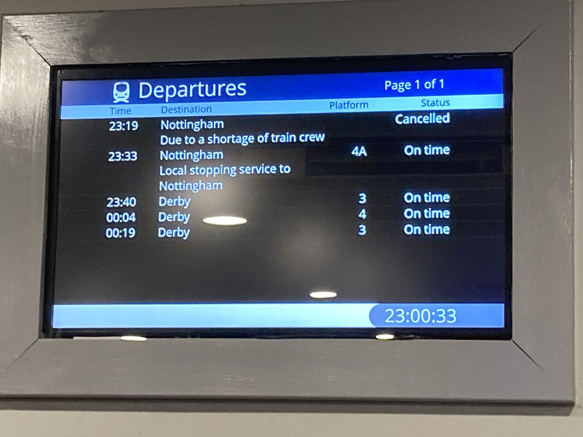 13Dexter's tweet photo. Train after train cancelled. Truly earning the Network Fail moniker @networkrail @thetrainline It’s alright, I didn’t want to get home! #BrokenBritain https://t.co/Ep5bYpQvrQ