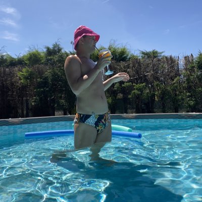 joanestops's tweet photo. #NuevaFotoDePerfil https://t.co/I8sNPGpDMT