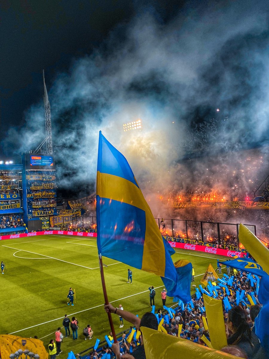 “Aunque no salga campeón
El sentimiento no se termina”.