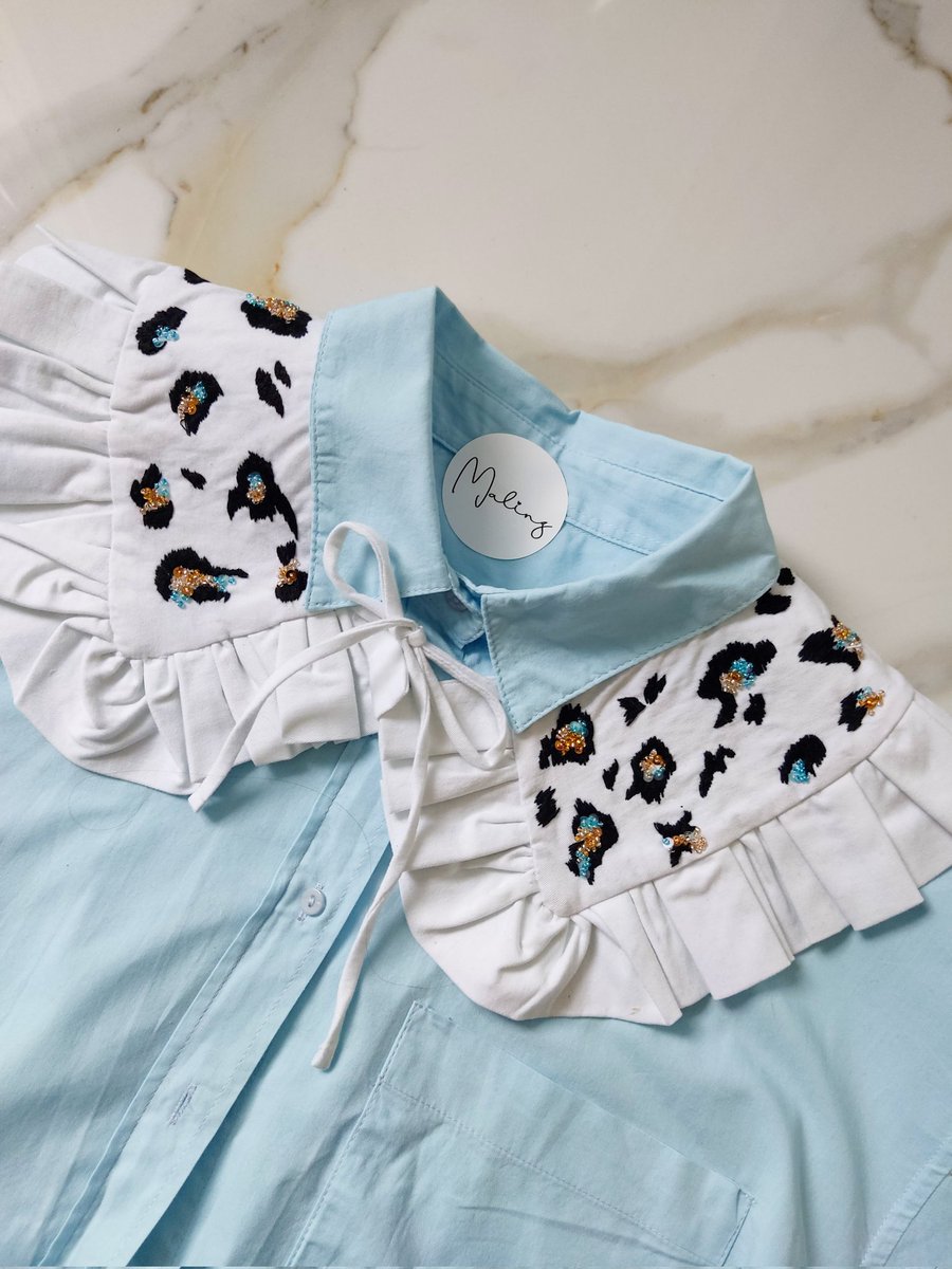 Embroidery fake collar
Houte couture collar
Detachable embroidered beaded collar👑
Vintage collar🌺
Hand embroidered exclusive collar🪡
Free shipping
Made to order ⬇️ on my Etsy shop
Exclusive 🎁 for your lovely ❤
#embroideredcollar  #vintagecollar #beadedcollar #floralcollar