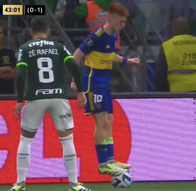 eze1901el's tweet photo. Jugar finales con tan loca edad? Claramente no es para cualquiera 😂 https://t.co/pRxPJ4MNMF