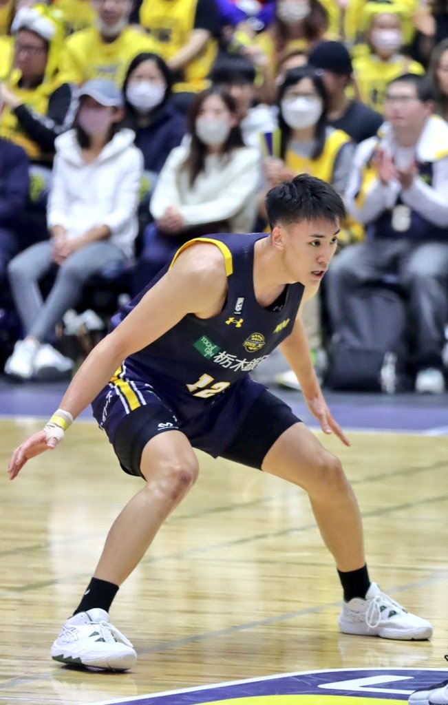 32Yukarikun's tweet photo. #BREX
#vs三遠戦
#高島紳司
#GoodDefense👍

昨日の写真は高島くんDefenseシーンが多かった🙌🔥
推しは一定撮るけど自然とカメラ📷が向くのはその瞬間、輝きを放ってる人なんだろうなぁ🤔❤ https://t.co/uHI75JE8H4