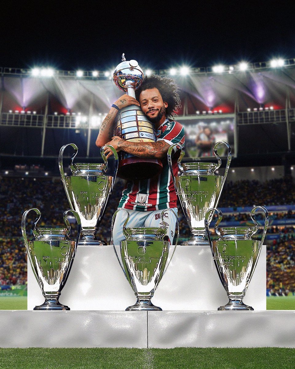 fredipereza's tweet photo. Yo vi jugar a Marcelo. Gracias por hacernos disfrutar tanto y enhorabuena por volver a tocar el cielo @MarceloM12 https://t.co/iyLgcuufbm