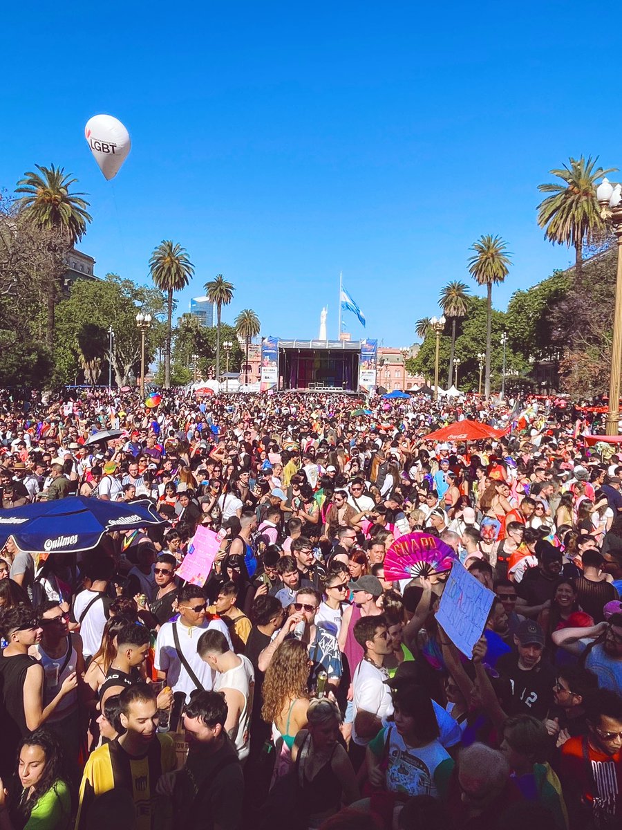 🏳️‍🌈 SOMOS LIBRES. SOMOS IGUALES 🌈

#XXXIIMarchaDelOrgullo #orgullo2023 #marchadelorgullo