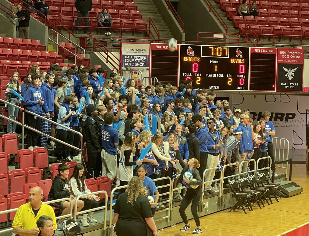 IHSAA Volleyball State Championship… ⁦<a href="/BlueCrewHSE/">HSE Blue Crew</a>⁩ is ready!