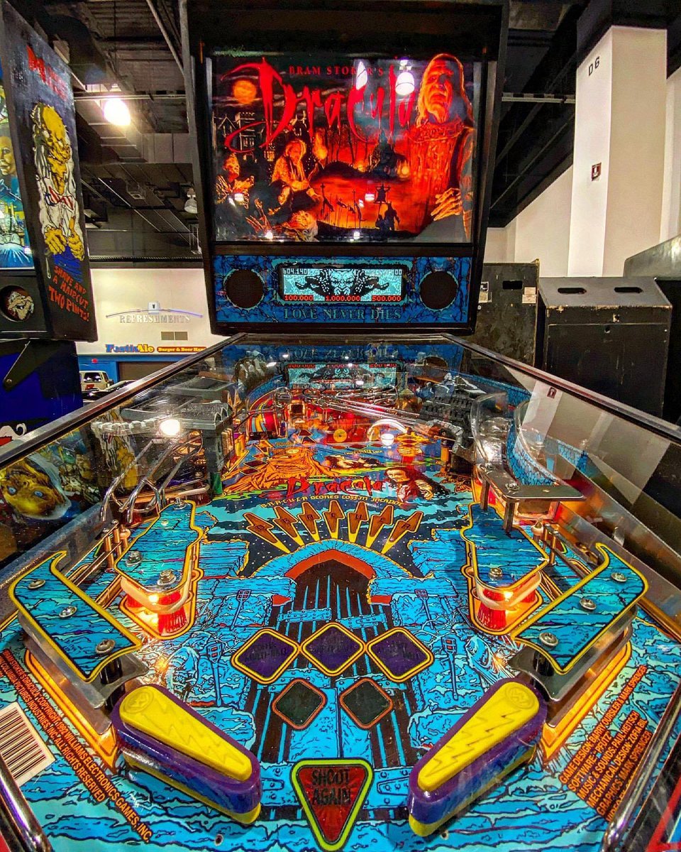 Bram Stoker’s Dracula pinball. My latest pickup. 👾