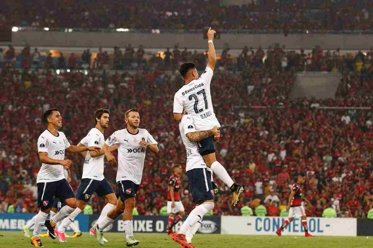 eldicta03's tweet photo. El Maracaná no es para cualquier Barco. https://t.co/Nfh7ns2mUb