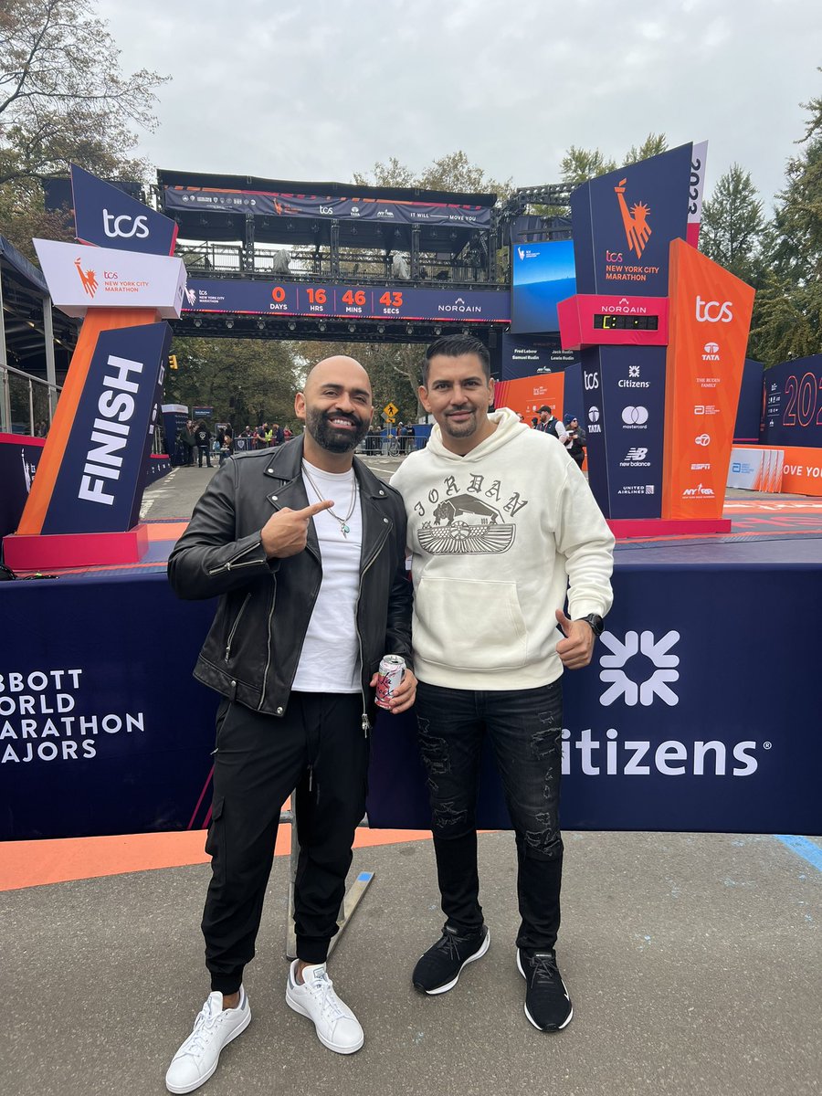 Good luck to all the NYC Marathon runners tomorrow..! Shout out to my cousin who flew in from Mexico 🇲🇽 to reach his dream of running the @nycmarathon