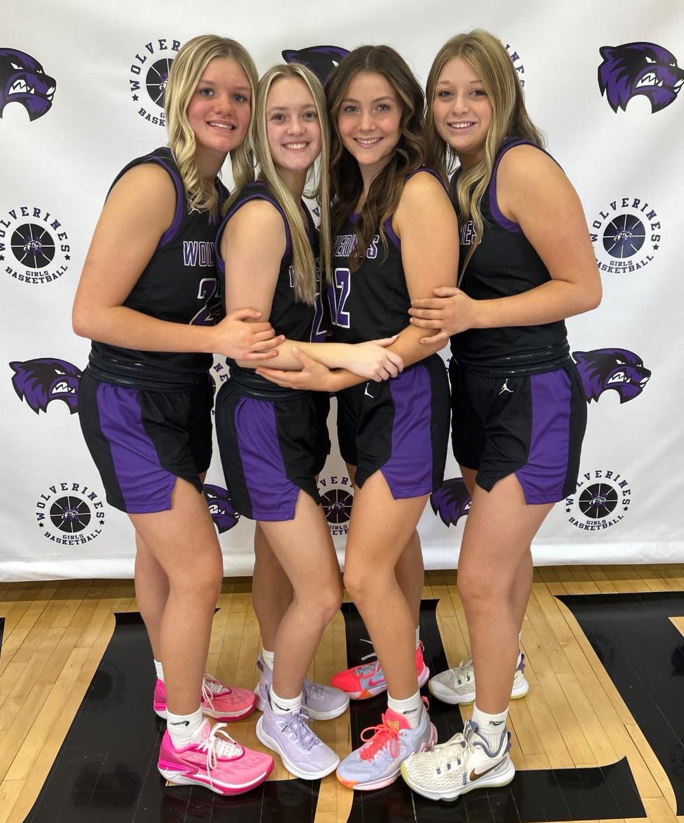 nvgirlshoops's tweet photo. #nvgirlshoops #mediaday #smilepretty https://t.co/3qxpCRufiW
