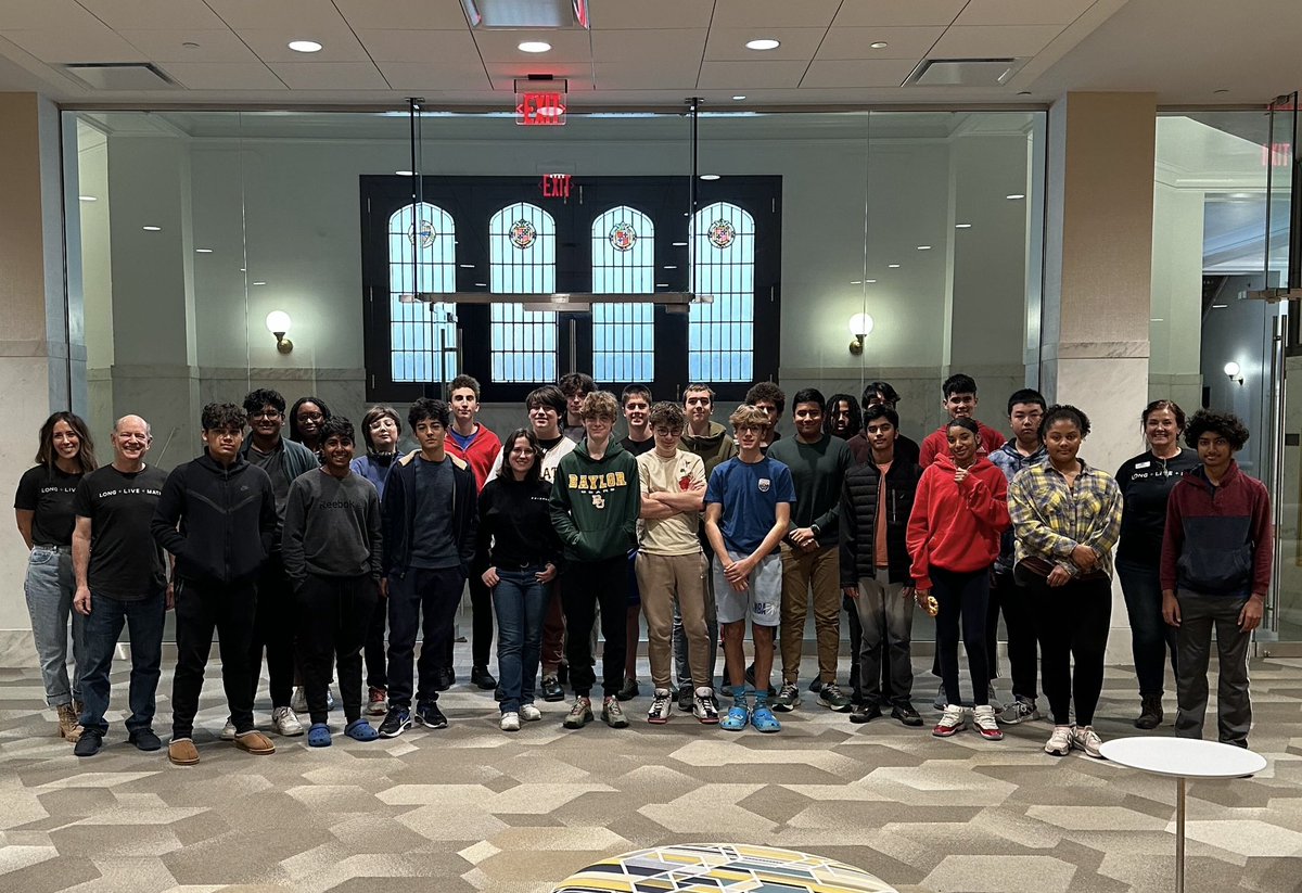 You're looking at the next generation of innovators! Congratulations to the 28 high school students who completed the #MCFAIBootcamp here at Carnegie Learning HQ, and thank you to our team of mentors who guided them along the way. The future of #AI innovation is bright! 💡