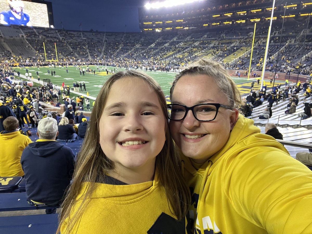 #bighouseselfie