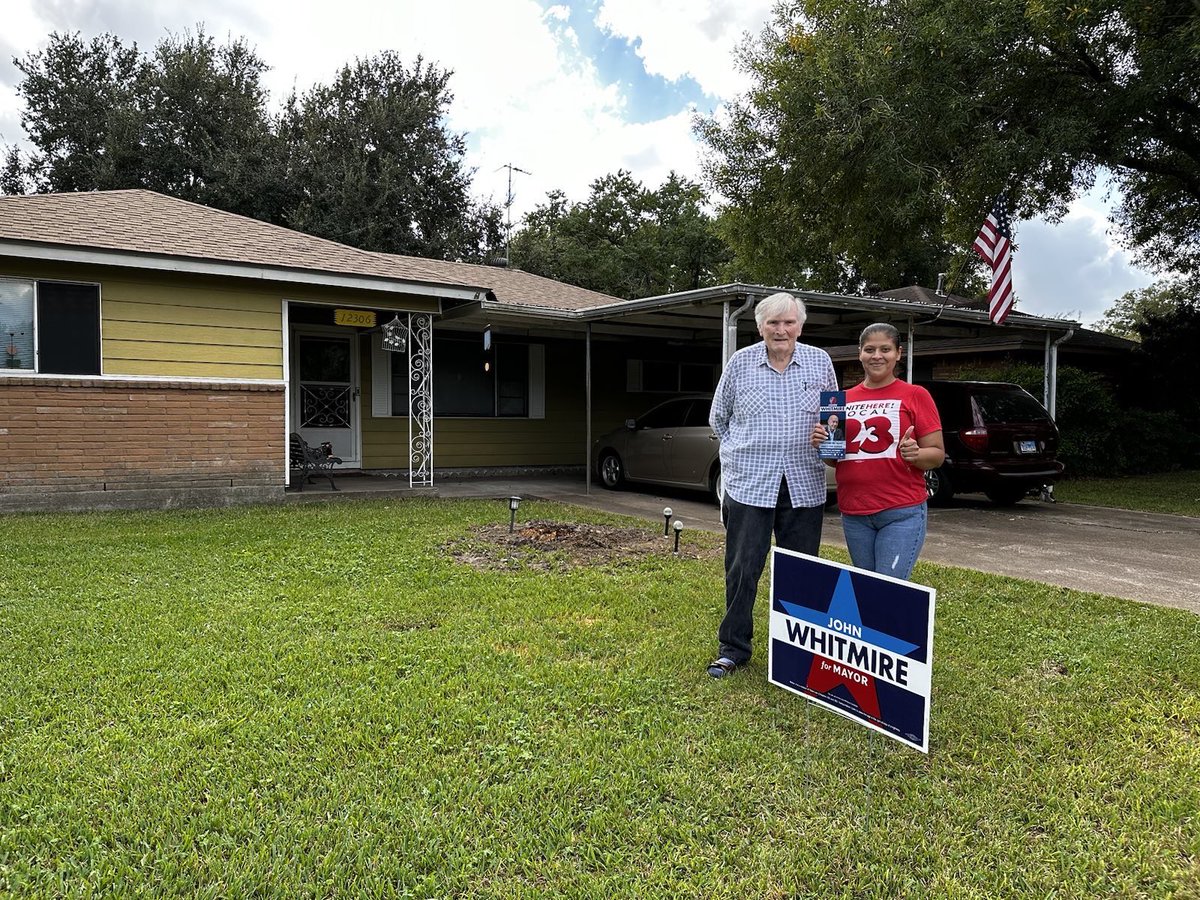 whitmire_john's tweet image. So thankful to my friends and supporters from HOPE Local 123 for a Day of Action for our campaign. Our great municipal employees keep our city running–from picking up garbage to paving streets and more. If I am fortunate enough to be your mayor, I will have your backs and provide…
