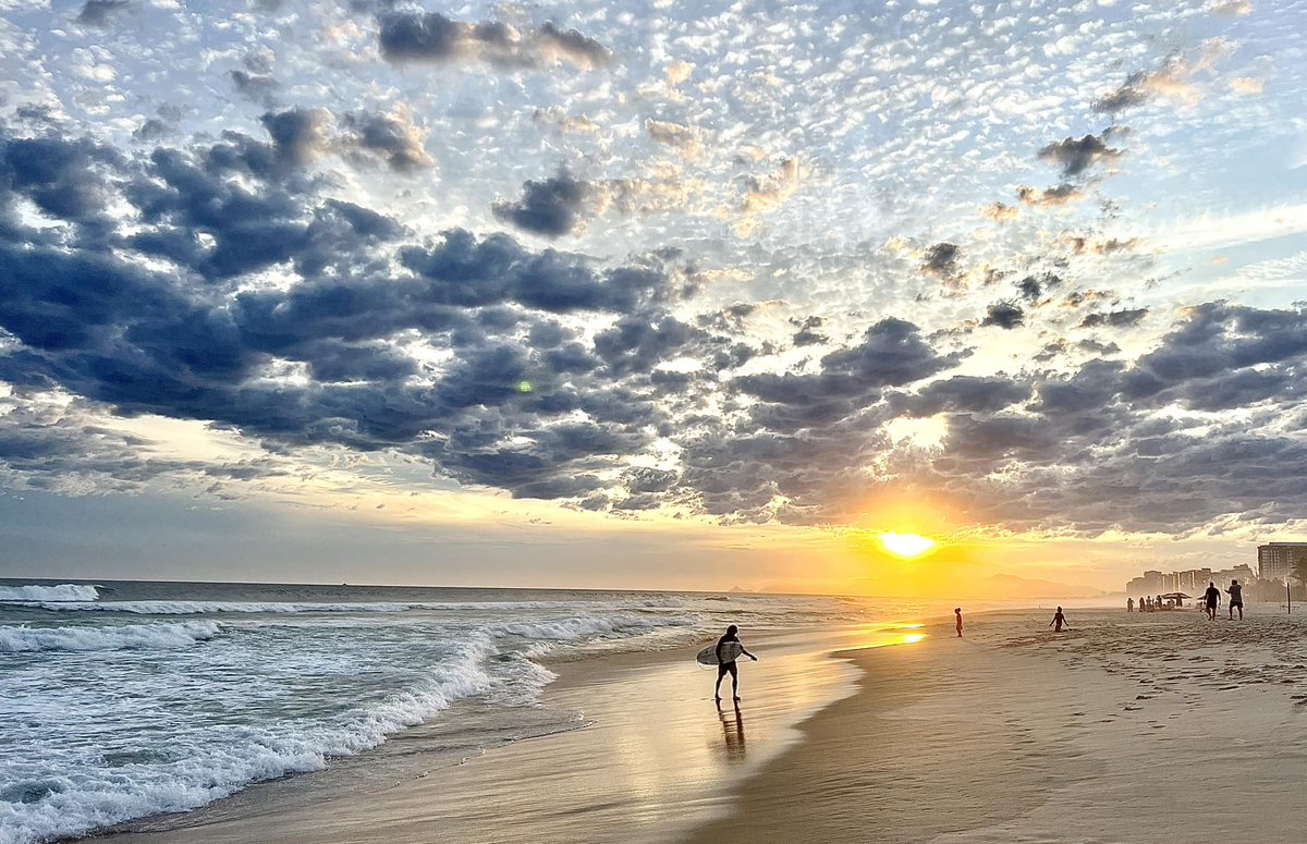 cloud_hunters's tweet photo. Claudia Serra de Candol,
Brasil, Rio de Janeiro, RJ
04_726ª CAPA DO GRUPO
Barra da Tijuca, RJ
#anuariocloudhuntersVII
#ceu
#cirruscapa
#cloudhunters
#cloudhunterscalendario
#cloudhuntersgroup
#cloudhuntersoficial
#cloudhuntersstore
#clouds
#fotodasnuvens
https://t.co/zkM41gFCpv https://t.co/1nwTc5m6CW