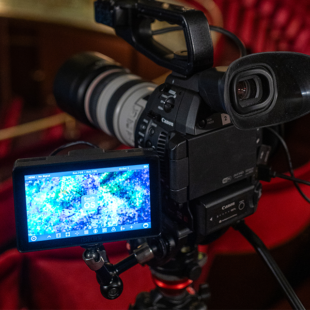 osee.tech (@osee_tech) on Twitter photo 📷A 5.5inch 1000nits Touch 4K HDMI On-camera monitor
📷#OseeLilmon5 and #CanonC100Mark2
📷by <a href="/glidephotos/">GLIDEPHOTOS</a>
.
.
#oseemonitor #oseetech #moviemaking #onset
#filmproduction #cameragear #onlocation #videography
#directorofphotography #setlife #cinematography
#filmmaking #producer 📷A 5.5inch 1000nits Touch 4K HDMI On-camera monitor
📷#OseeLilmon5 and #CanonC100Mark2
📷by <a href="/glidephotos/">GLIDEPHOTOS</a>
.
.
#oseemonitor #oseetech #moviemaking #onset
#filmproduction #cameragear #onlocation #videography
#directorofphotography #setlife #cinematography
#filmmaking #producer