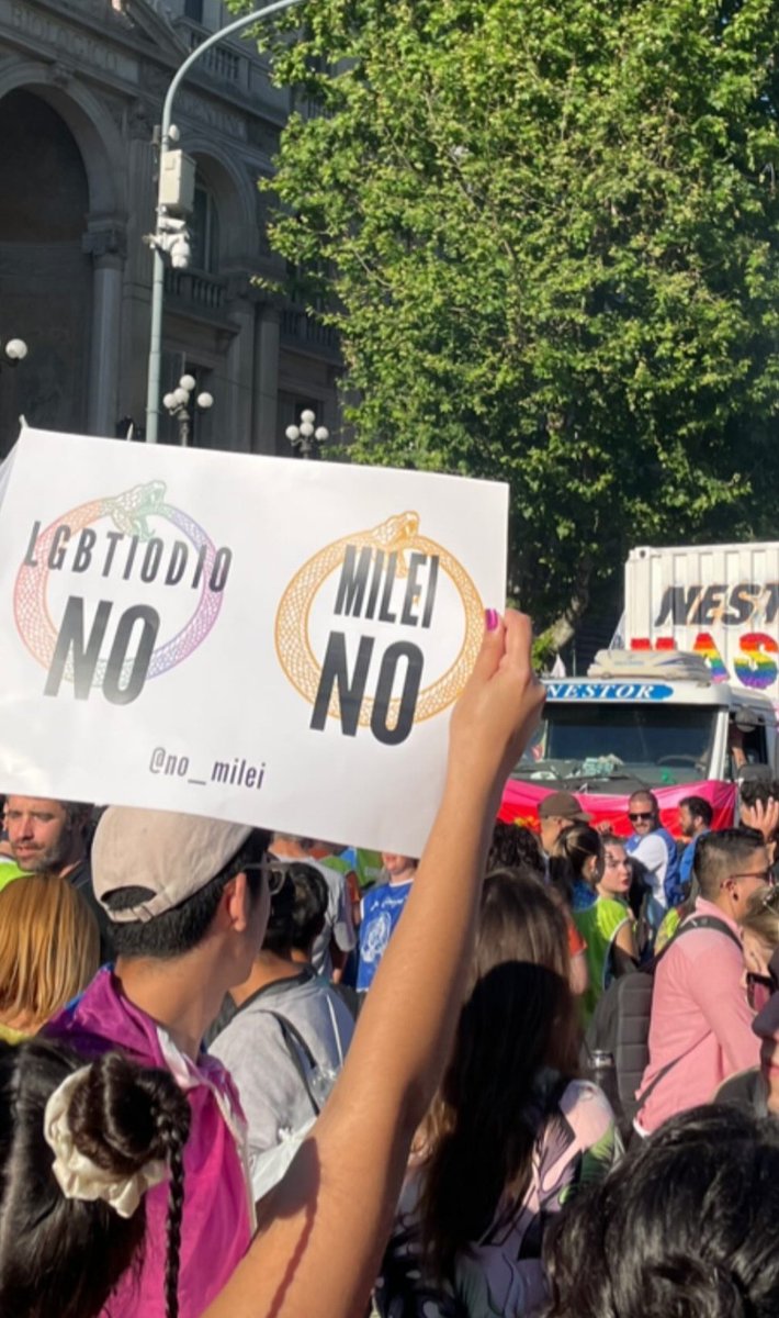 no_milei's tweet photo. #OrgulloEsLibertad 🏳️🌈🏳️⚧️🇦🇷
#NoAMilei
#MileiNo #OrgulloSi https://t.co/ct5nffeMZN
