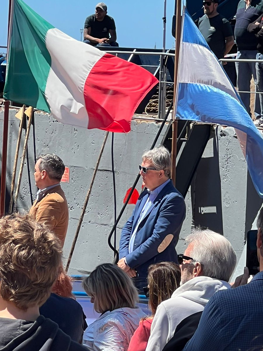 fernandorizzi1's tweet image. Acompañamos hoy al Astillero Contessi en la botadura de su buque 146 YANI G.
La industria naval argentina es sinónimo de trabajo y desarrollo para el país.  Hay que defenderla!!
@Vitocontessi 
@alecontessi