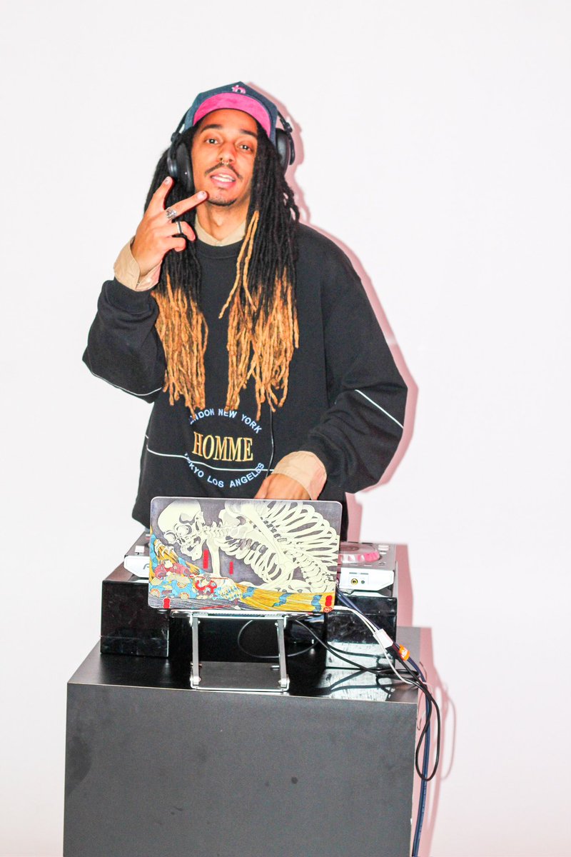 ChuckBaka's tweet photo. I rlly said ima be a DJ and did that shit. not on no weird clout shit or nothing like that. learned a craft &amp; applied it and still working at perfecting it. I fuckin did that idc https://t.co/VW0YUbKom6
