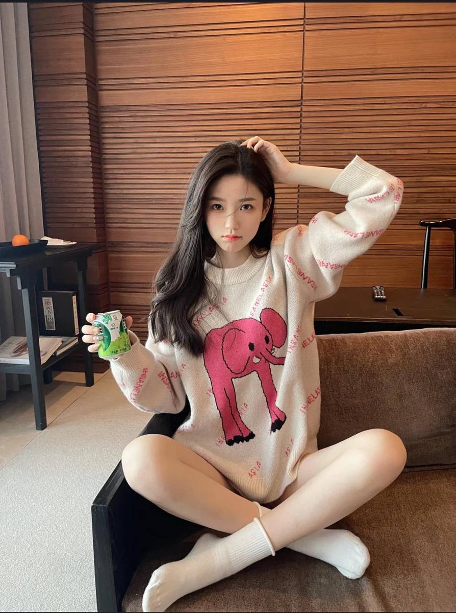 湖州少妇模特喝茶 tweet media