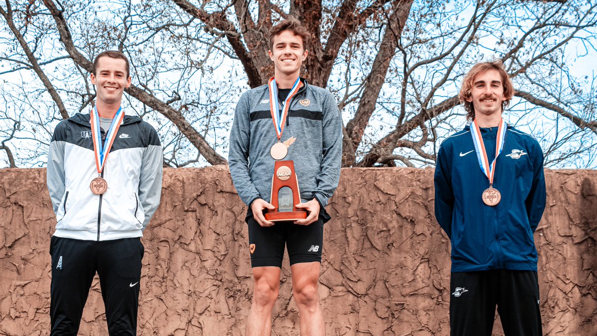 The Oilers were in Evansville, Ind. for the NCAA Midwest Regional.

The day was highlighted by Noah Fisher who finished runner-up in the event. He earned all-region honors and an automatic spot in the NCAA Division II National Championship.

🎽: findlayoilers.com/news/2023/11/4…