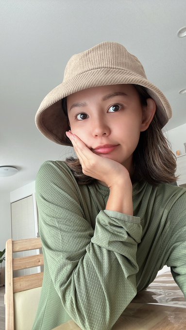 今日は農家さんの玉ねぎ植え付けのお手伝いに行ってまいる~！もちろんすっぴん🤣 https://t.co/tPVfhjHLmu