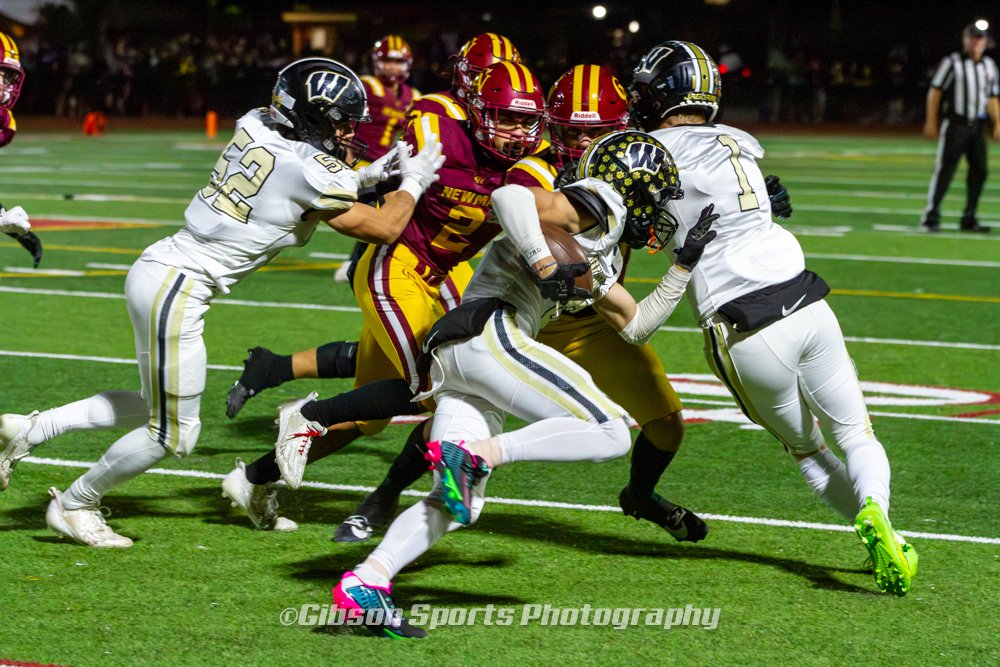GibSportsPhoto's tweet photo. More photo highlights from last night's North Bay League - Oak Championship between Windsor HS and Cardinal Newman HS. Santa Rosa, CA USA #CaptureTheAction #ShareTheMemory https://t.co/8wZl2l4kJW