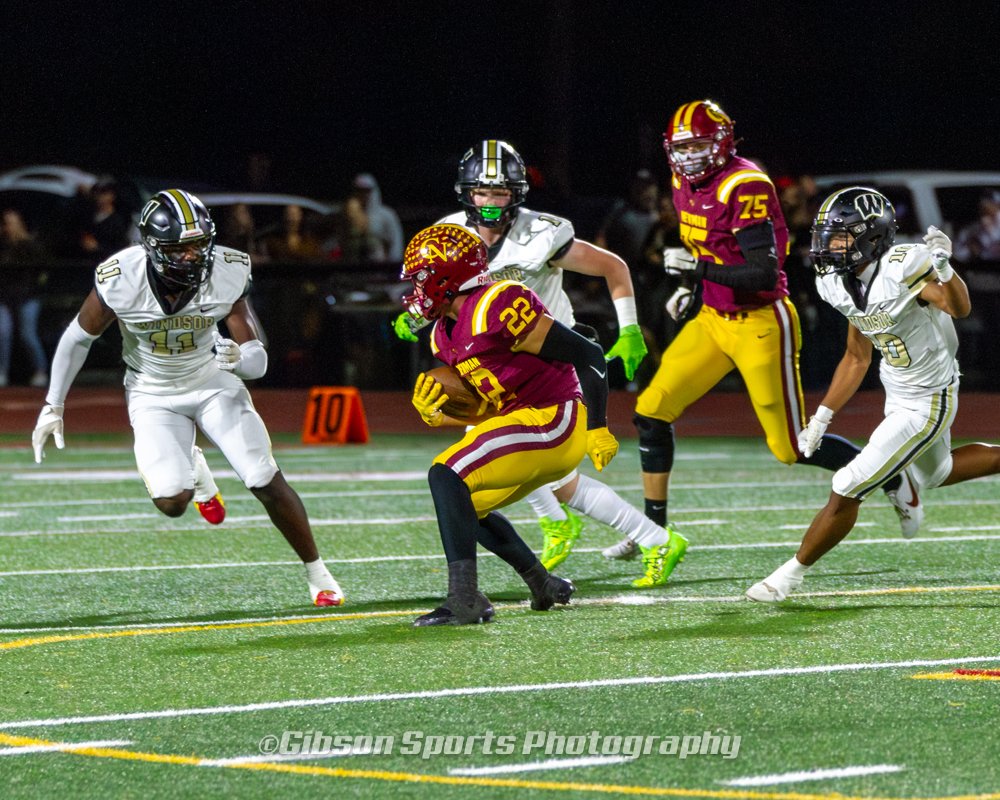 GibSportsPhoto's tweet photo. More photo highlights from last night's North Bay League - Oak Championship between Windsor HS and Cardinal Newman HS. Santa Rosa, CA USA #CaptureTheAction #ShareTheMemory https://t.co/8wZl2l4kJW