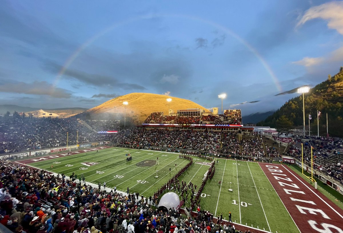 🍀🌈 Football weather 👏

# GoGriz