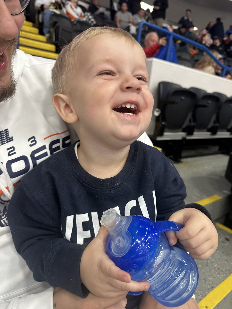 ashharringtonn's tweet photo. Smile of the night!
Section 1, Row E, Seat 14
@FlintFirebirds https://t.co/wCemcosba8