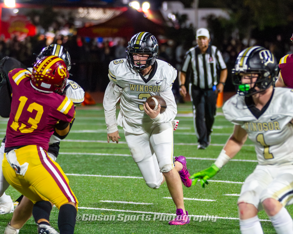 GibSportsPhoto's tweet photo. More photo highlights from last night's North Bay League - Oak Championship between Windsor HS and Cardinal Newman HS. Santa Rosa, CA USA #CaptureTheAction #ShareTheMemory https://t.co/GOdZwOEpwF