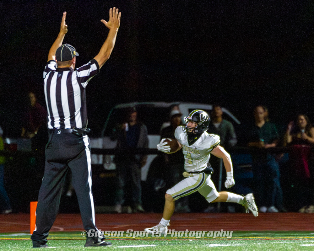 GibSportsPhoto's tweet photo. More photo highlights from last night's North Bay League - Oak Championship between Windsor HS and Cardinal Newman HS. Santa Rosa, CA USA #CaptureTheAction #ShareTheMemory https://t.co/GOdZwOEpwF