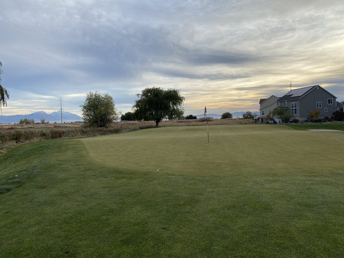 4theSteve's tweet photo. Nice night for some practice! https://t.co/7zNC4HPzpQ
