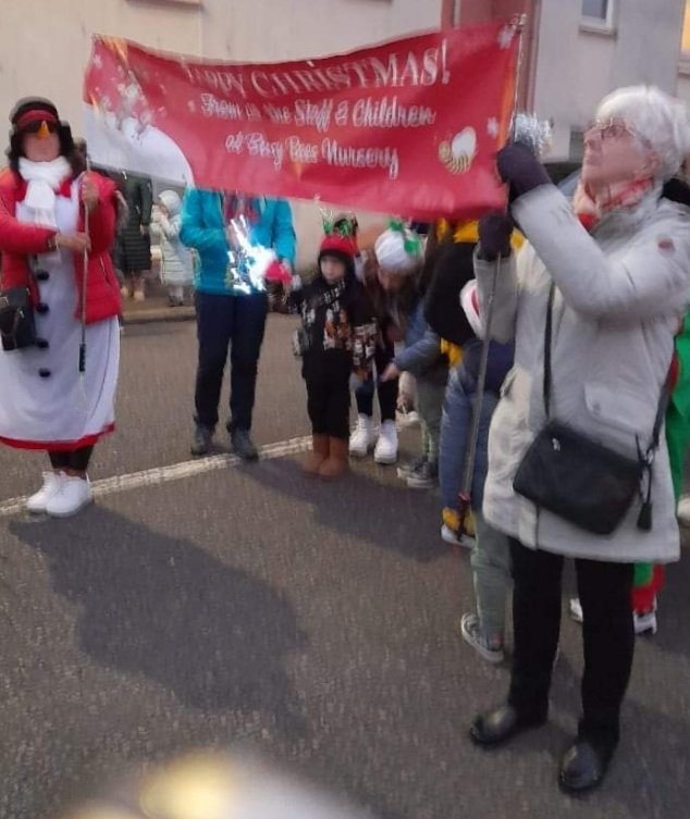 Come and join us on the Christmas Parade, leaving Hill Street at 6pm on Friday 24th November.  
Here are some photos from last year 🥰🎅🎄🐝