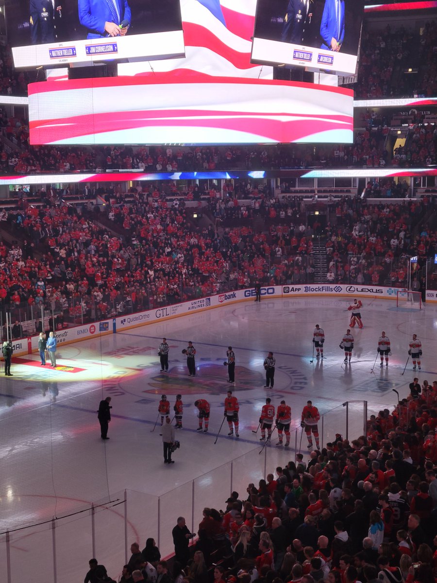 pamela_abrell's tweet photo. Noone does the national anthem like Chicago. #CoCats
#TimeToHunt https://t.co/ERvLCizhvM