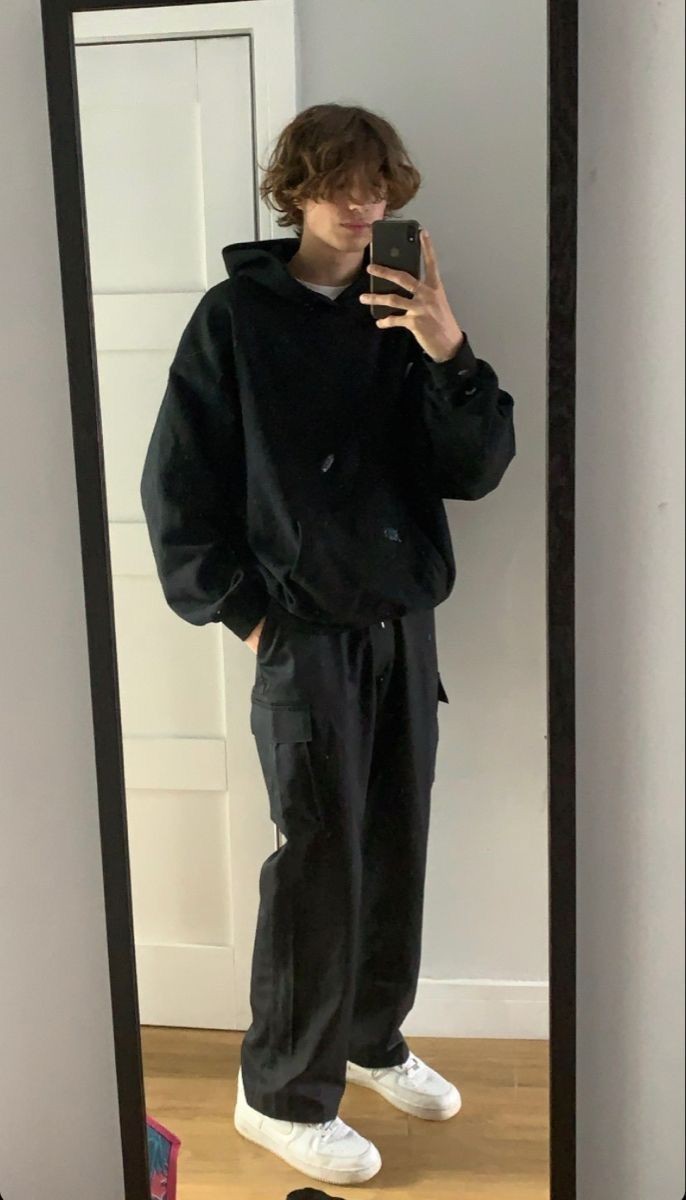 pizza_lover1002's tweet photo. go to pinterest and search: 
"celebrity"  
"outfit"  
"quote"  
"aesthetic"  
quote this with the FIRST pic that appears, that is your vibe https://t.co/APLdXiL4EH