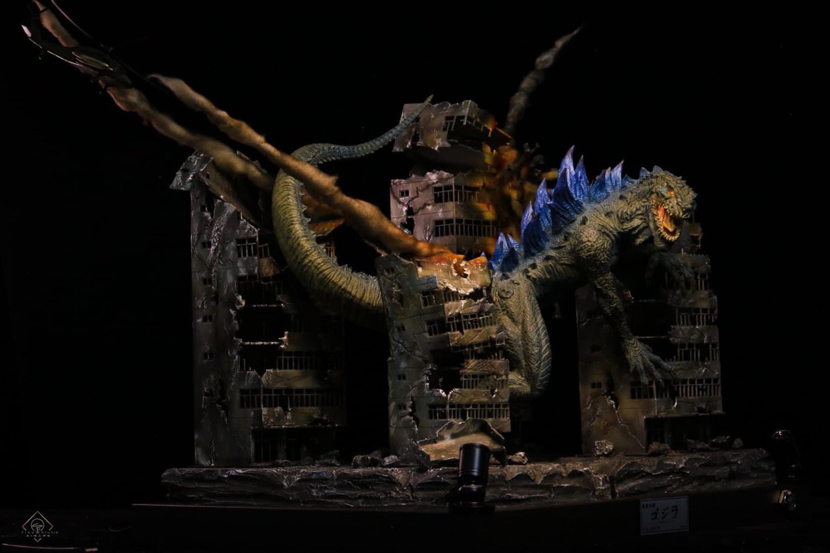 Godzira1998's tweet photo. 場景燈光製作 by 廷a理工御宅

#哥吉拉 #酷斯拉 #godzilla #godzilla98 #godzilla1998 #アメリカ版ゴジラ #ゴジラ #ゴジラ1998 #哥斯拉 #哥斯拉1998 #エメゴジ #gojira #gojira1998 https://t.co/rM44D4M78h