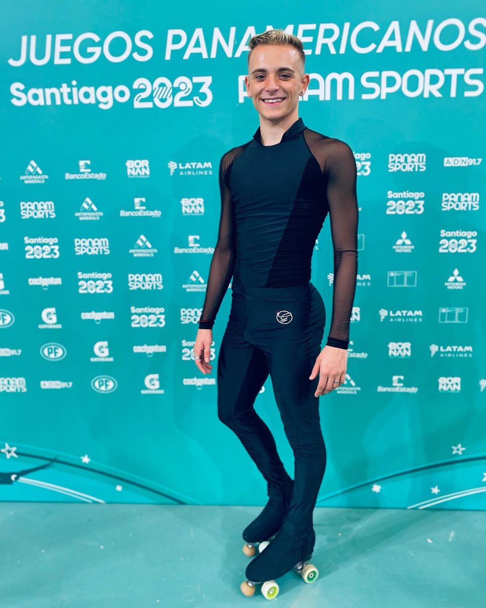 ESPNArgentina's tweet photo. 🥈 ¡UNA MEDALLA MÁS PARA EL PATINAJE  ARTÍSTICO ARGENTINO! 

🇦🇷 Donato Mastroianni se quedó con la PLATA en #Santiago2023.

✅ Obtuvo un total de 182.40 para ser subcampeón panamericano. https://t.co/vDiBW2ESak