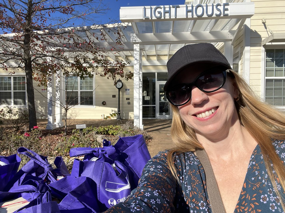 Thanks to out Annapolis patients for donating 6 full bags of food to our food drive. Our CEO Julie Petruzzi delivered the donations on Friday to the Light House Shelter in Annapolis #chesapeakehearing #betterhearing