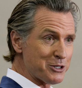 Cartel_Cal's tweet photo. Even though #crackaddict isn't trending I thought I would post this pic of @GavinNewsom anyways. OMG! 😱 https://t.co/vVkZbS2c2H